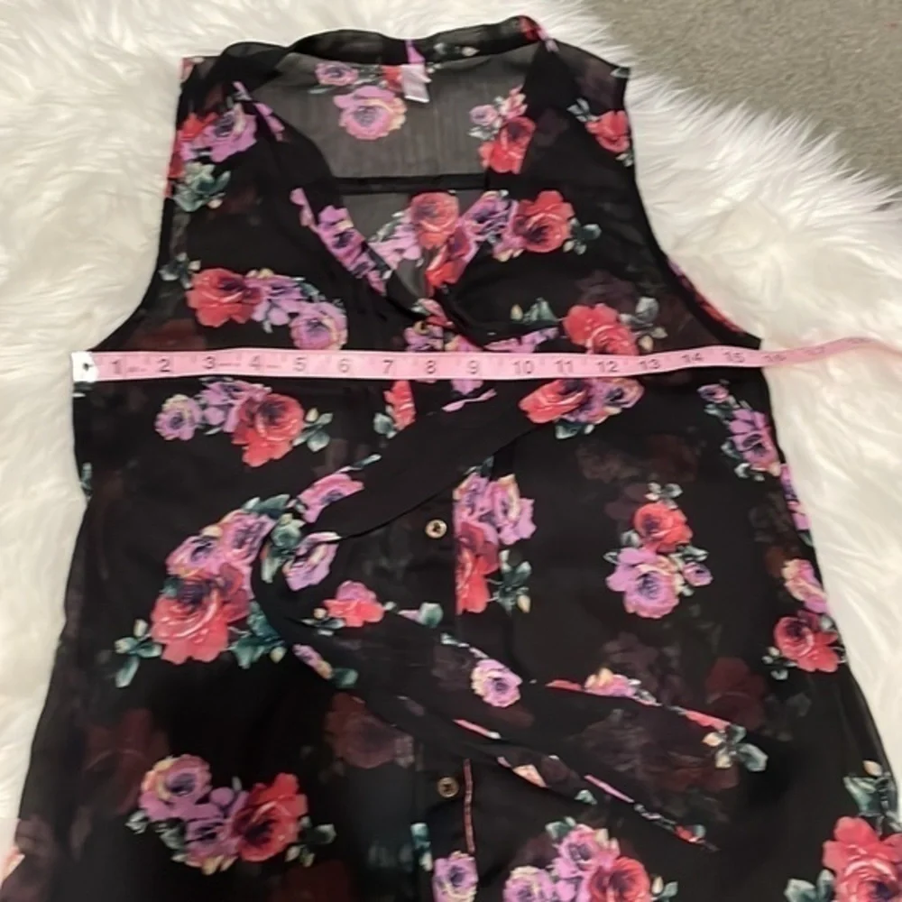 Xhilaration sheer button up sleeveless blouse